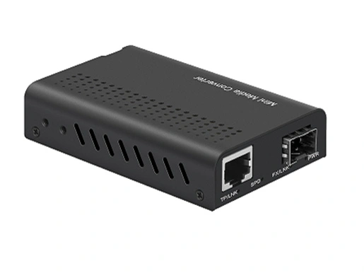 100Base-TX to 100Base-FX Media Converter