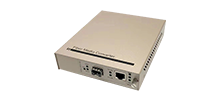 Convertisseur de médias gérés autonome 10/100/1000Base-TX vers 100/1000Base-FX